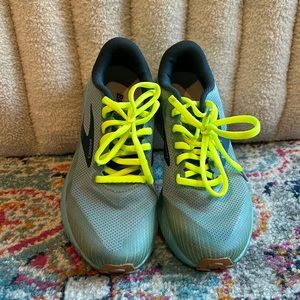 Brooks Catamount Trail Sneakers